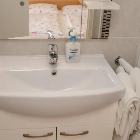 Gasthof & Vidas Rab Town